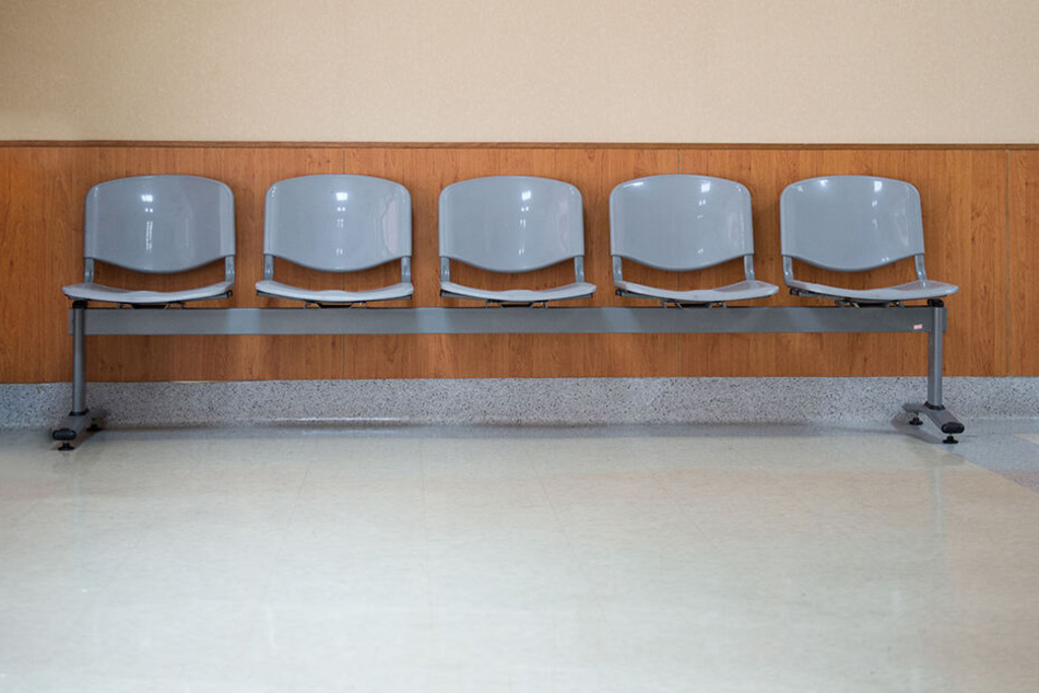 Der Andrang auf den Wartefluren der Arbeitsagenturen und Jobcenter ist mittlerweile recht übersichtlich geworden. Obwohl sich die Vermittler inzwischen auch mehr Zeit für die Klienten nehmen können.