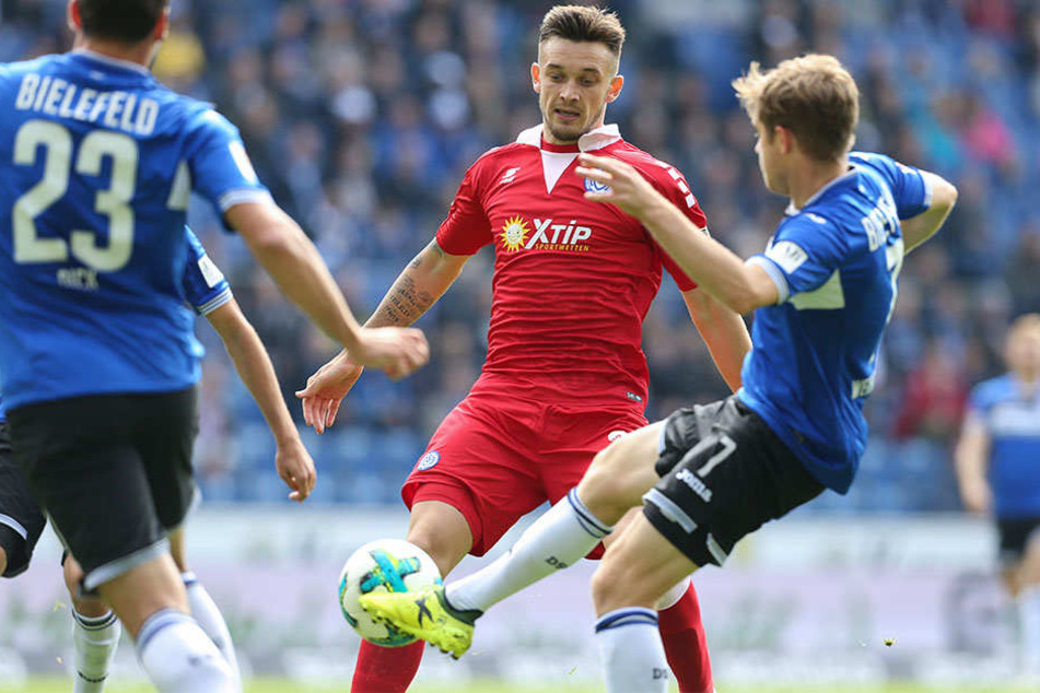Die erste Viertelstunde gehörte dem DSC. Der MSV lauerte vor allem auf Konter.