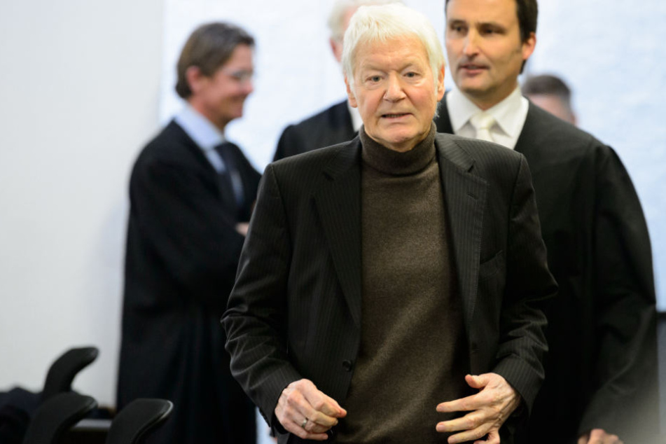 Wurde zu zwei Jahren auf Bewährung verurteilt: Anton Schlecker am Montag im Stuttgarter Landgericht.