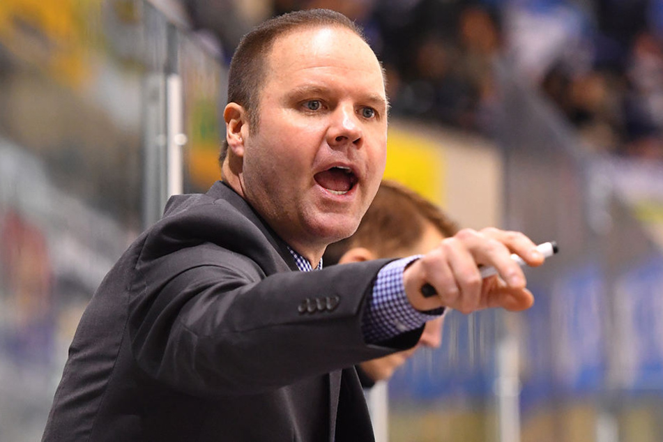 Eislöwen-Coach Bradley Gratton war enttäuscht vom Auftritt seiner Schützlinge gegen Heilbronn.