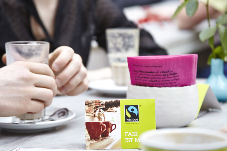 Besonders bei Kaffee greifen schon heute immer mehr Menschen zu fair gehandelten und produzierten Produkten.