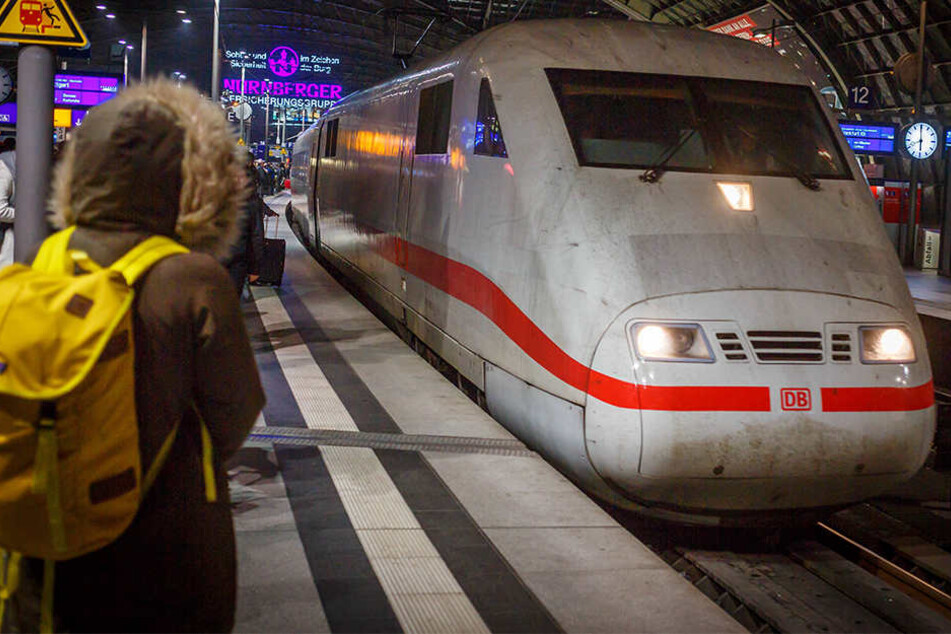 Die Bahn will in das Netzwerk wohl knapp eine Milliarde Euro investieren (Symbolbild).