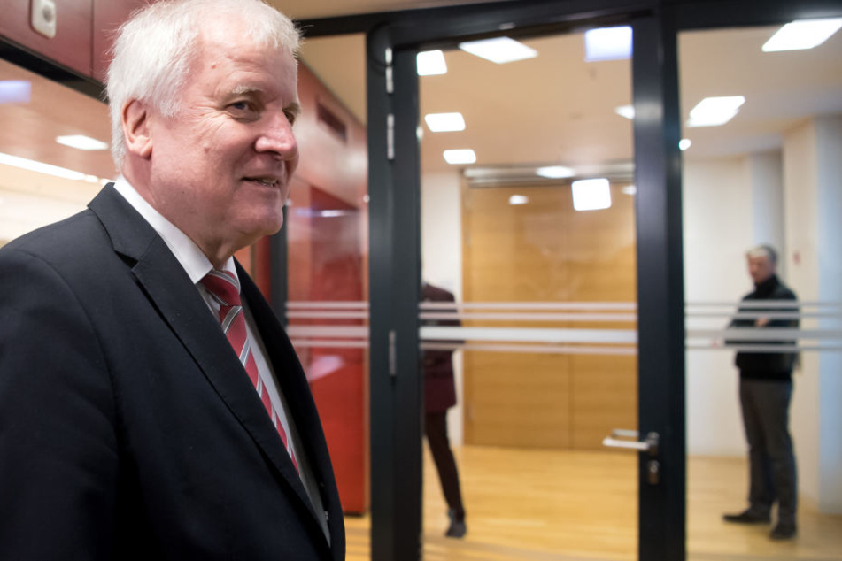 Horst Seehofer macht den Weg frei.
