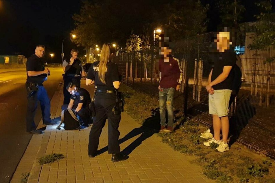 Die Polizei Potsdam musste am Freitagabend zu einer Geburtstagsfeier ausrücken.