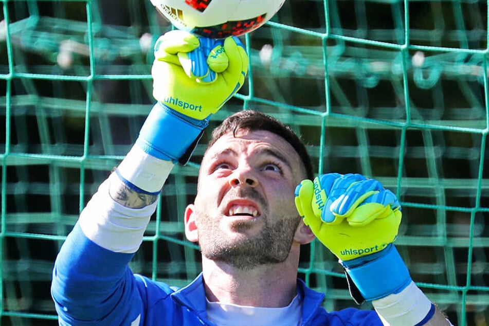FCH-Keeper Markus Kolke rettete Rostock mit seinen starken Paraden den Sieg in Magdeburg.