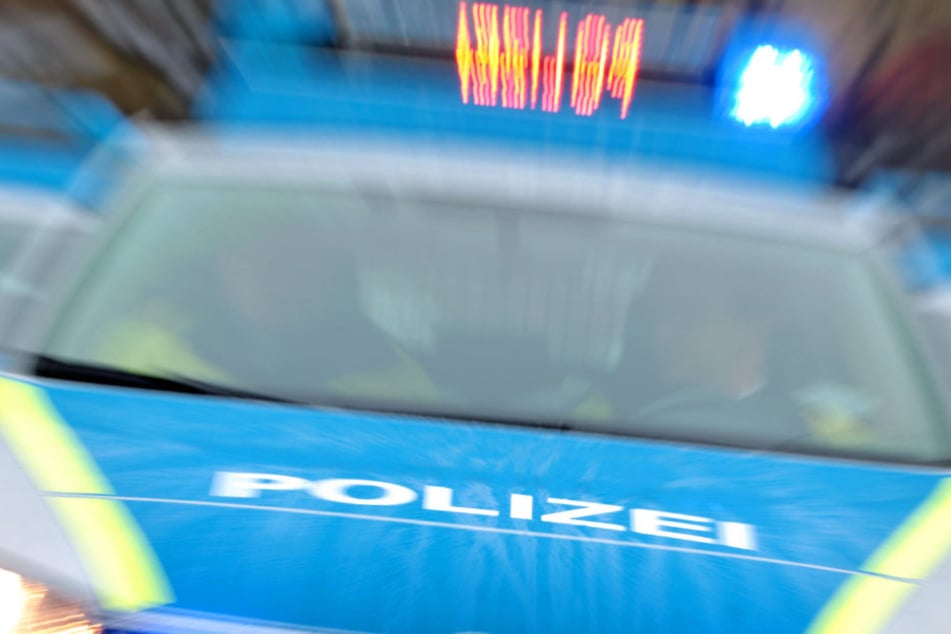 Ein Exhibitionist rief am Donnerstag in Mainz die Polizei auf den Plan (Symbolbild).