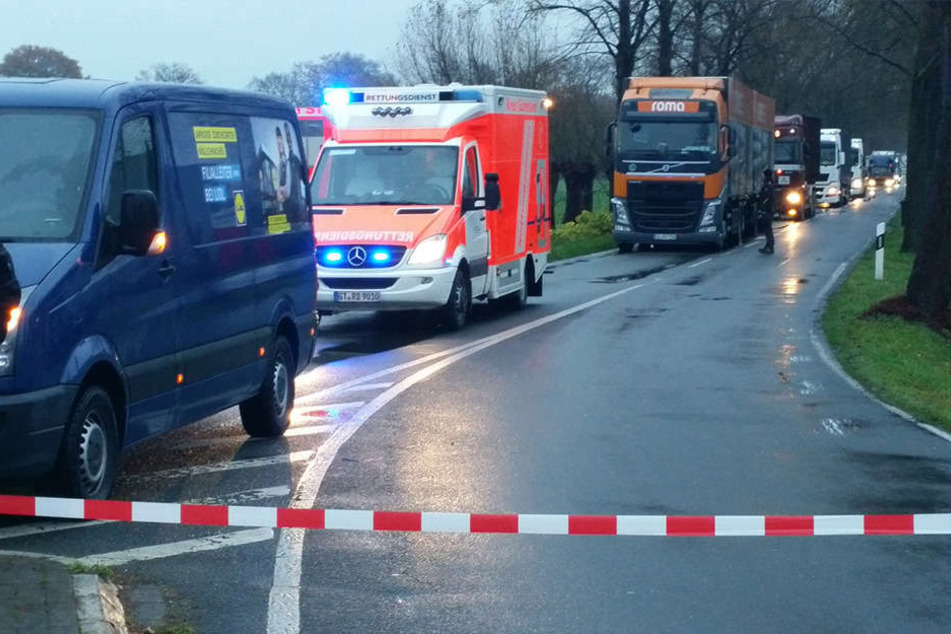 Hinter der Unfallstelle staute sich der Verkehr.