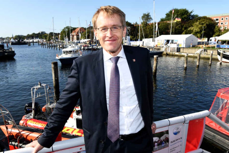 Ministerpräsident Daniel Günther (CDU) hält den Tunnel für sehr bedeutend. (Archivbild)