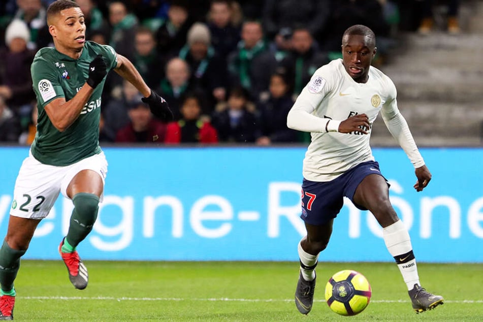 Moussa Diaby (r.) ist der Ersatz für den abgewanderten Julian Brandt. Bei PSG kam er bereits regelmäßig zum Einsatz.