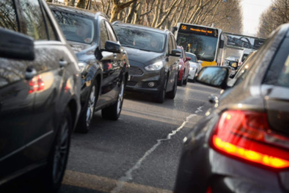 Auf Leipzigs Straßen sind die wenigstens Dieselfahrzeuge unterwegs. (Symbolbild)