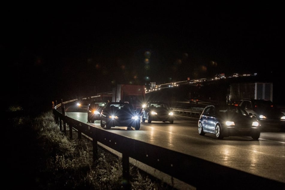 Auch am Abend staute sich der Verkehr noch über mehrere Kilometer.