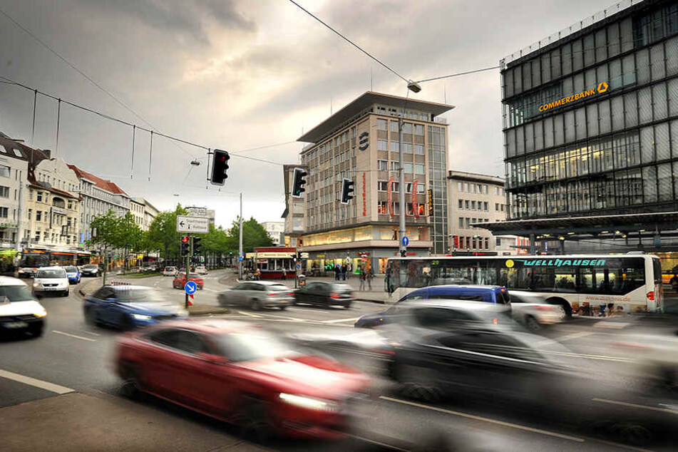 Die Stickoxid-Werte am Jahnplatz sind einfach zu hoch. Viele Behörden sehen Handlungsbedarf.