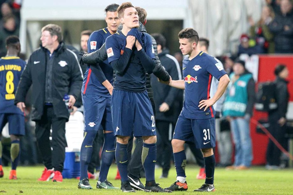 Lange Gesichter bei den Bullen nach der ersten Bundesliganiederlage.