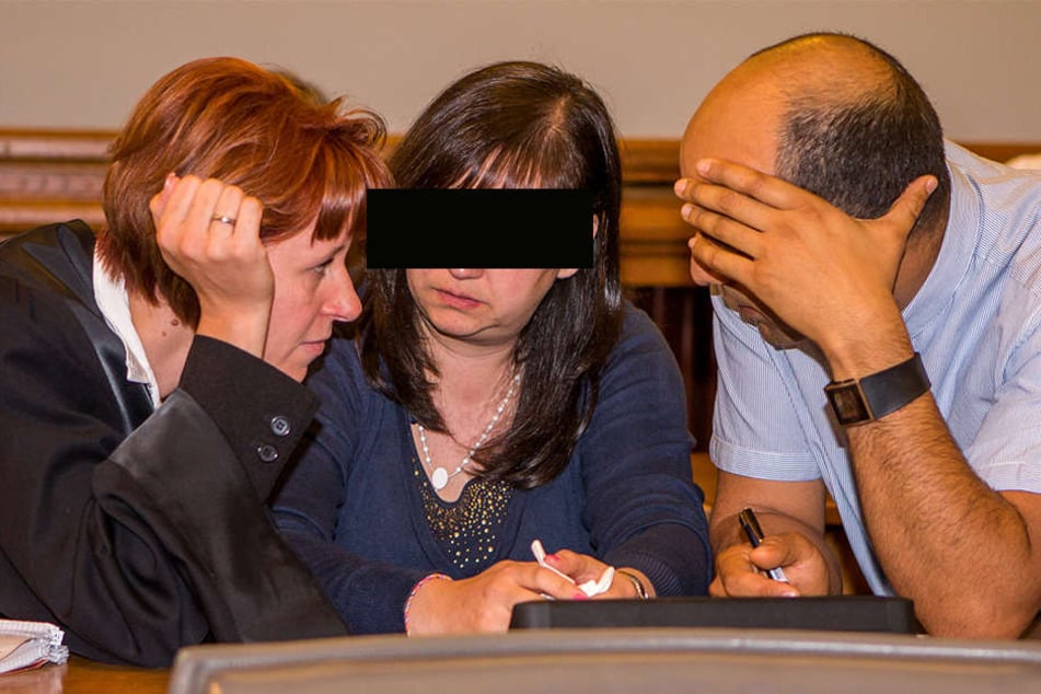 Der Staatsanwalt fordert lebenslange Haft für Entessar A. (Mitte). Sie soll von der Tötungsabsicht gewusst und sie gebilligt haben.