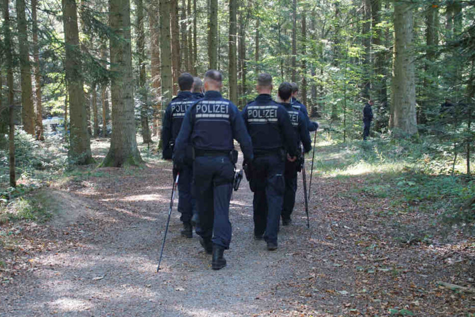 Der damals 52-jährige Mann aus Moldawien wurde 2015 in einem Waldstück gefunden. (Symbolbild)