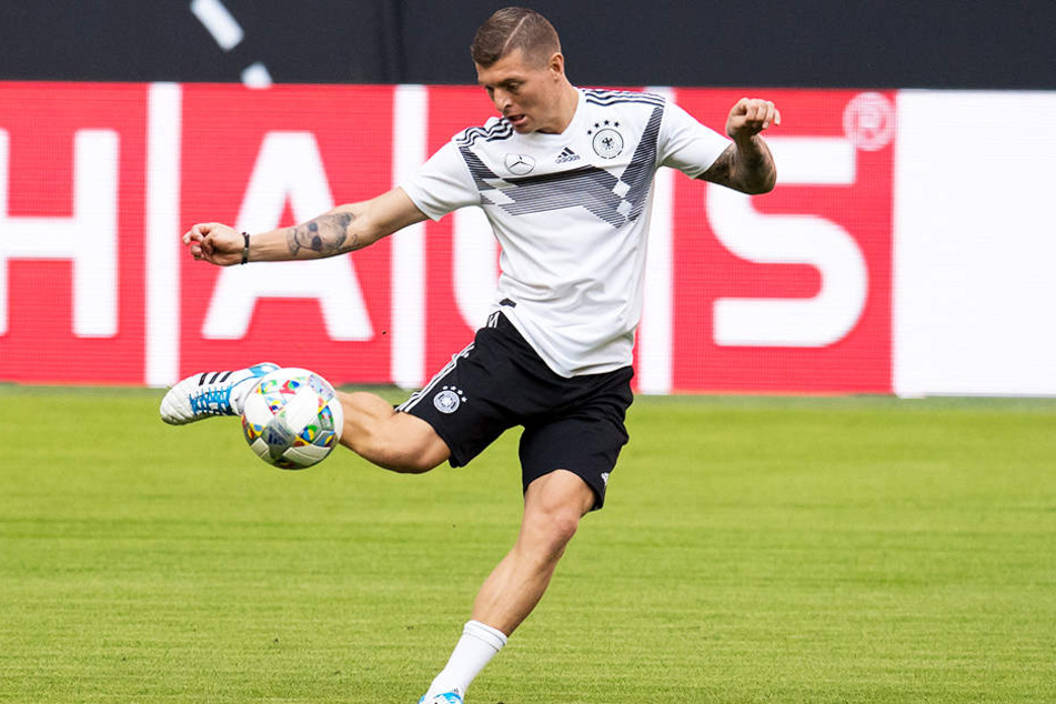 Kann er das DFB-Team in der Nations League zum Sieg gegen Frankreich schießen? Deutschlands Sechser Toni Kroos.