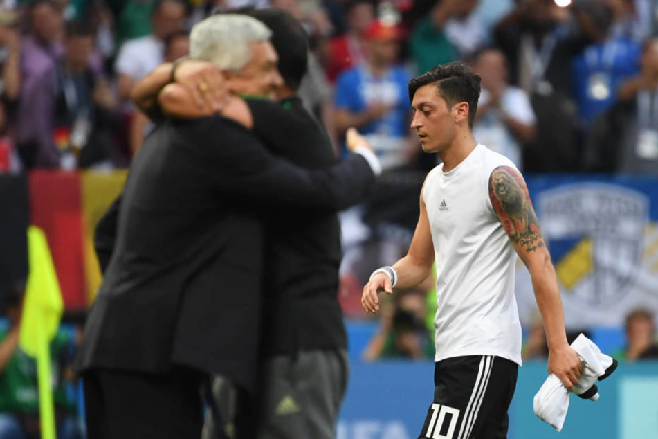 Ein enttäuschter Mesut Özil nach der Auftaktniederlage gegen Mexiko bei der Fußball-WM in Russland.