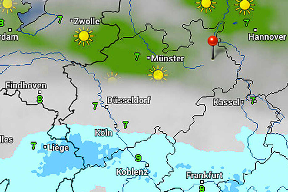 Zwischen den Wolken zeigt sich ab und zu die Sonne.