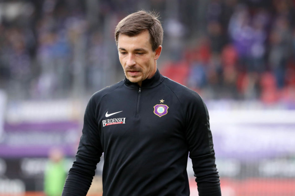 Aue-Keeper Martin Männel fällt gegen den HSV verletzt aus.