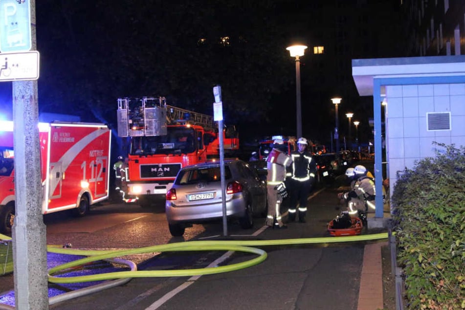 In einer Wohnung in Lichtenberg ist in der Nacht zu Samstag ein Feuer ausgebrochen.