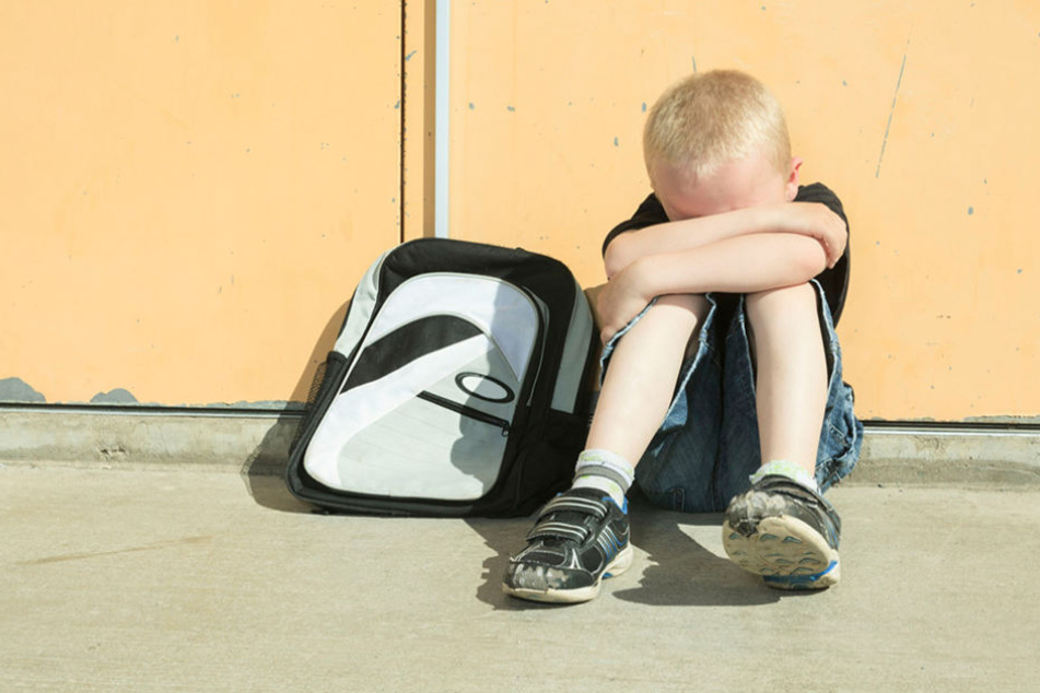 Beleidigungen, Tätlichkeiten, Mobbing oder Suchtmittelkonsum tauchen in der Statistik auf. (Symbolbild)