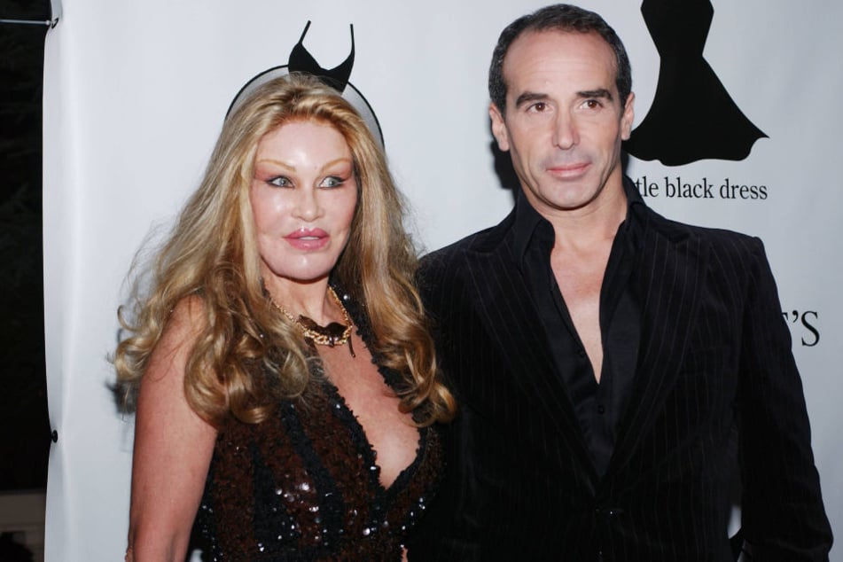 Seit rund zehn Jahre sind Jocelyn Wildenstein (76) und Designer Lloyd Klein (49) zusammen.