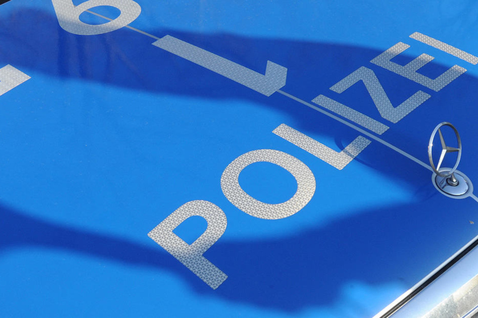 Die Polizei ermittelt derzeit zu den Umständen des Unfalls.