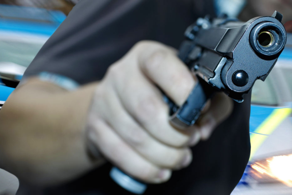 Der mutmaßliche Schütze floh, bevor die Polizei eintraf (Symbolbild).