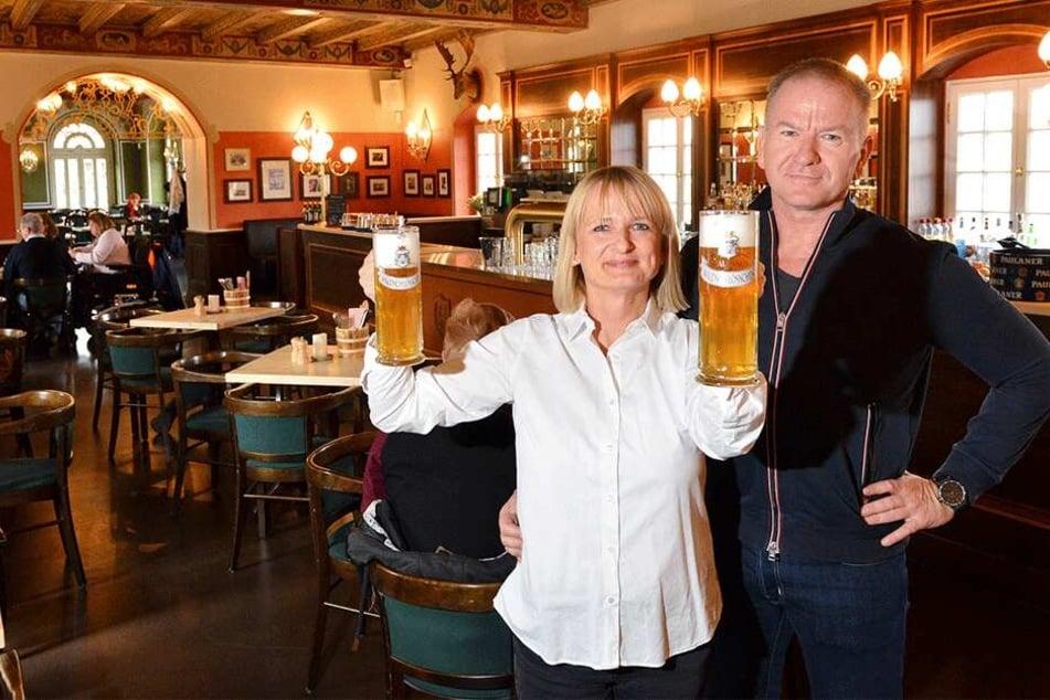 Freuen sich auf viele neue Gäste im "Italienischen Dörfchen": Janet (46) und Maik Kosiol (52).