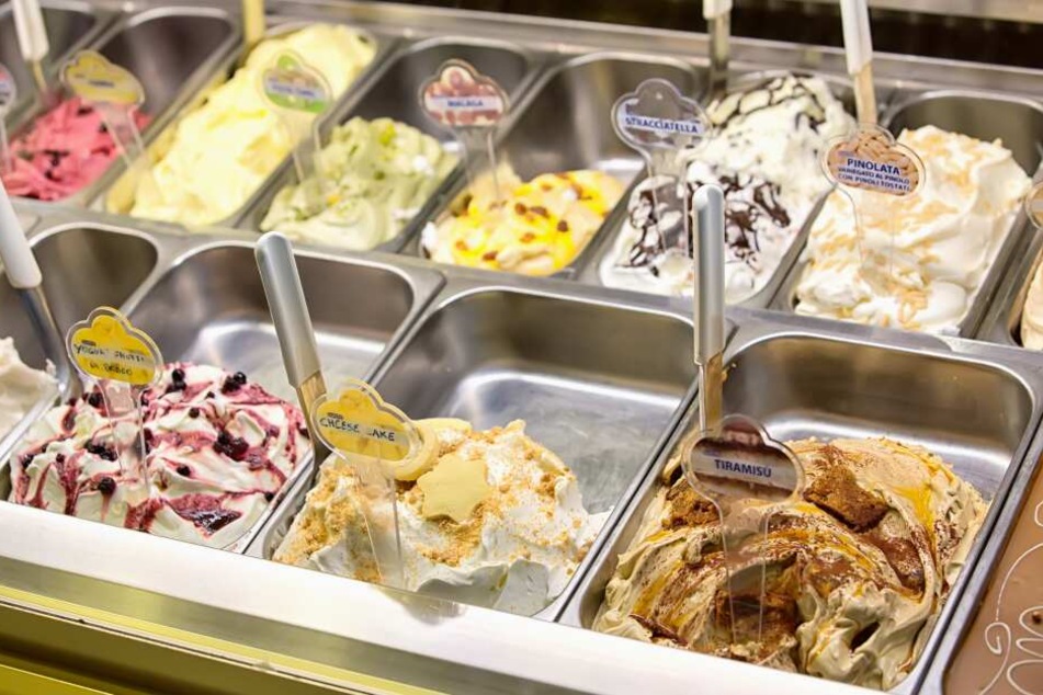 Die Familie gönnte sich ein Eis an der Costa del Sol. Keine gute Entscheidung. (Symbolbild)