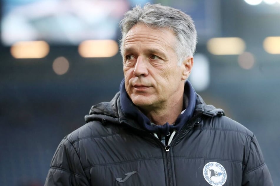 Trainer Uwe Neuhaus will die Zuschauer zufrieden nach Hause schicken.