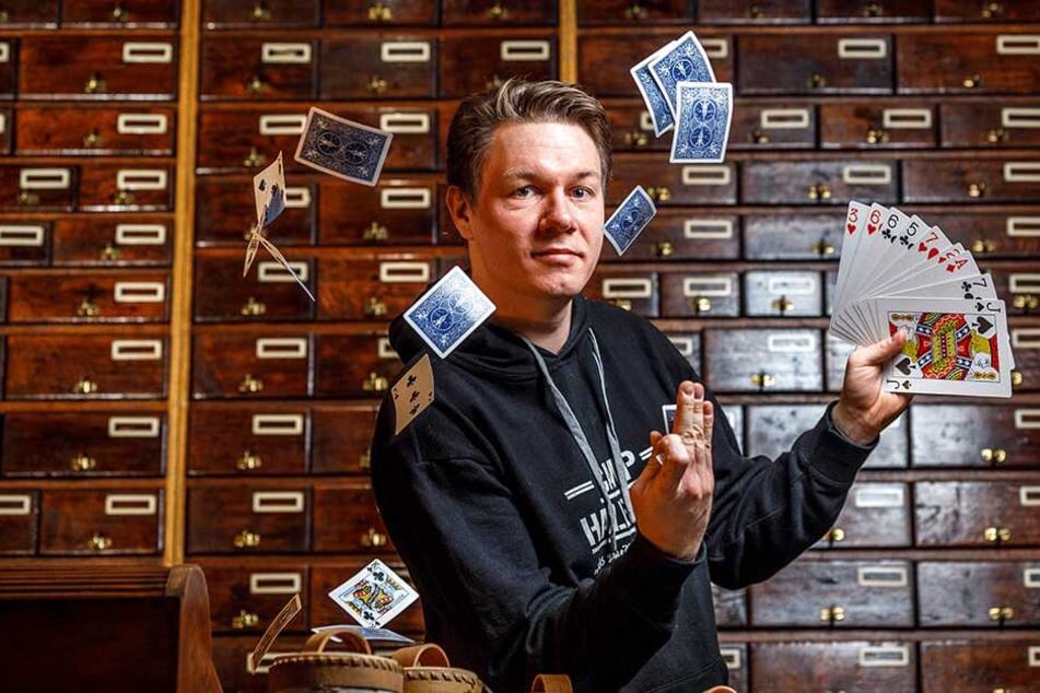 Magier Thomas Majka (31) will in Sachsen eine Zauberschule à la "Hogwarts" aufbauen.