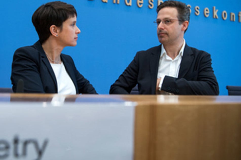 Frauke Petry (41, links) und Marcus Pretzell (43, rechts) sind mit dem AfD-Wahlergebnis in Nordrhein-Westfalen einverstanden.
