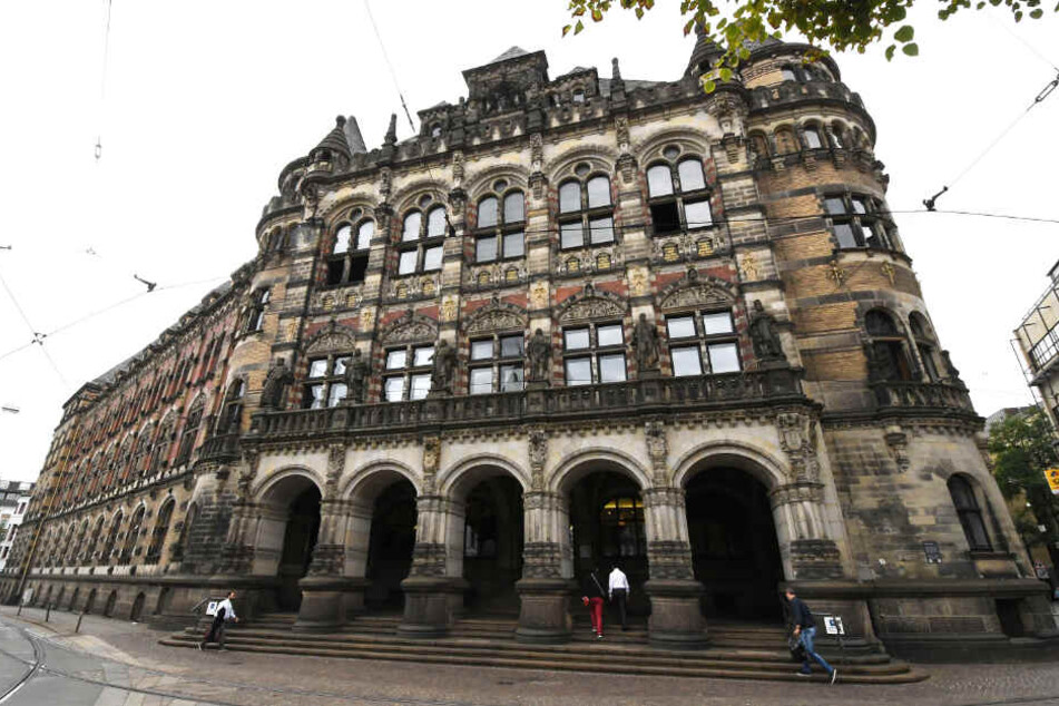 Vor dem Landgericht Bremen wird der gewaltsame Tod eines 15-jährigen Syrers verhandelt.