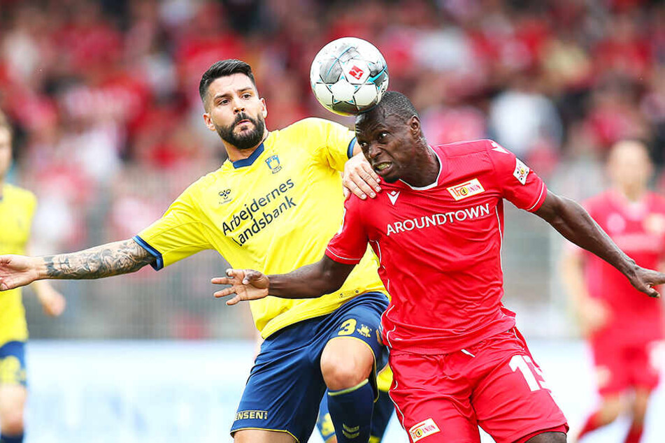 Voller Einsatz: Union-Neuzugang Anthony Ujah (r.) im Duell mit Bröndby-Linksverteidiger Anthony Jung.
