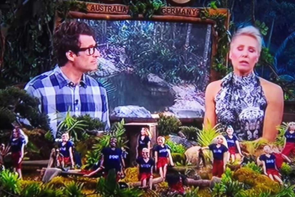 Daniel Hartwich (39) und Schrowange-Gedenk-Frisur-Trägerin Sonja Zietlow (49) haben ganz klare Vorstellungen vom Sieger der Staffel! Sonja will "bummbumm" sehen!