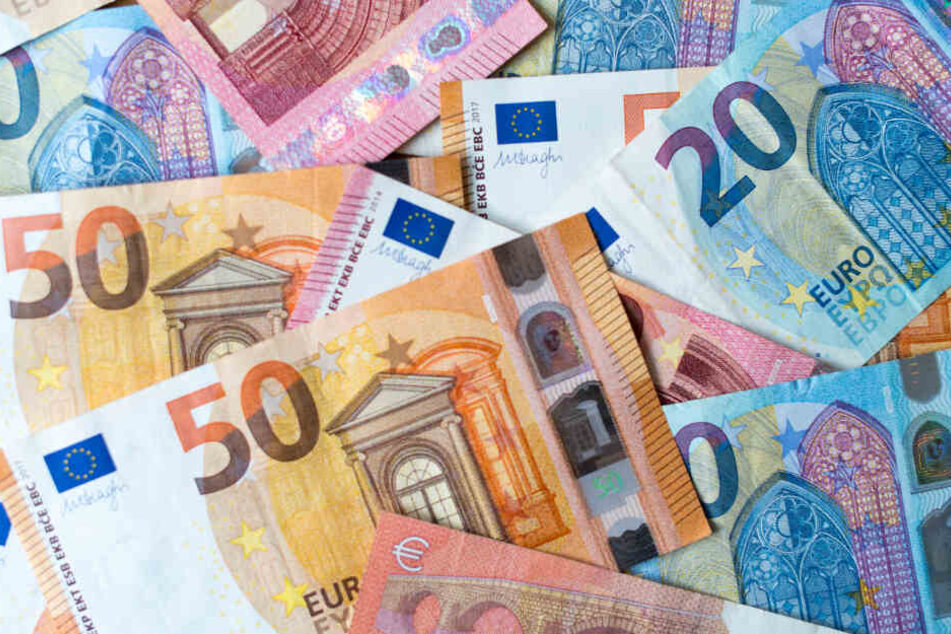 In Deutschland wird immer noch viel mit Bargeld bezahlt. (Symbolbild)