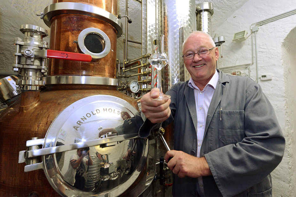 Georg W. Schenk (67) hat sich mit Bränden alter Obstsorten einen Namen gemacht - und hat nun einen Nachfolger für sein Erfolgsunternehmen gefunden.