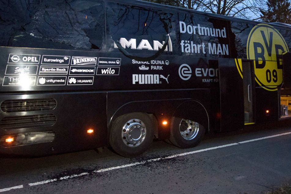 Am Bus von Champions League-Teilnehmer Borussia Dortmund gab es drei Explosionen
