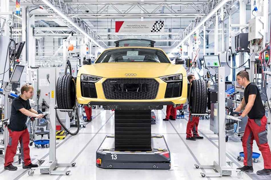 Werden die Autobauer bald durch Maschinen ersetzt?