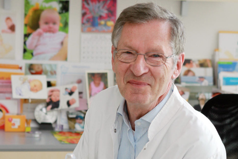 Professor Henry Alexander, Reproduktionsmediziner aus Leipzig, entwickelte eine neue Methode zur Zyklusdiagnostik.