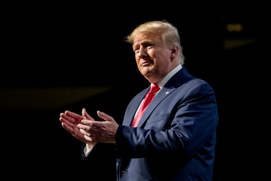 Präsident Trump (73) dürfte sich freuen, Russland geholfen zu haben.