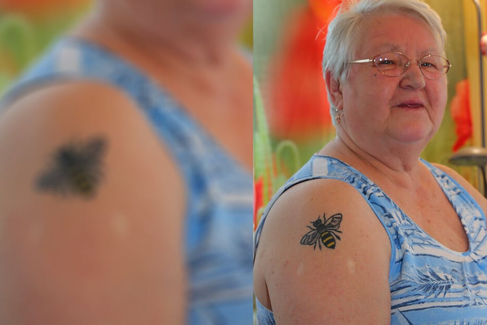 Weil ihr die kleinen Tierchen am Herzen liegen: TAG24-Leserin Veronika Enke (74) hat sich ein Bienen-Tattoo stechen lassen.