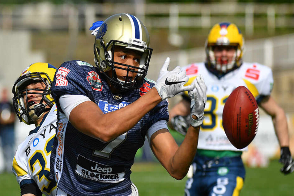 Auch wenn er hier mal daneben greift - Sebastian Sagne nutzte die Zuspiele von Garrett Safron zu insgesamt vier Touchdowns.