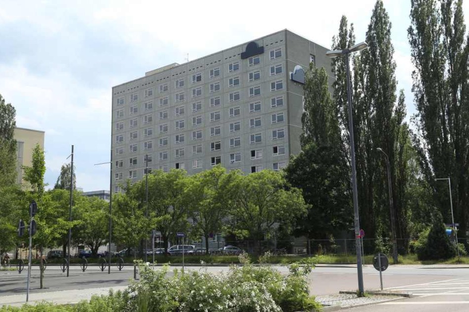 Im Flüchtlingsheim an der Strehlener Straße kam es zu heftigen Auseinandersetzungen.