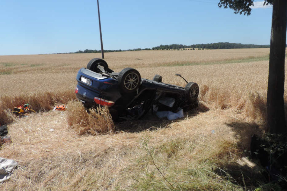 Gegen 11.40 Uhr kam es auf der Bundesstraße 242 zu dem Unfall zwischen dem Kleintransporter und zwei Autos.