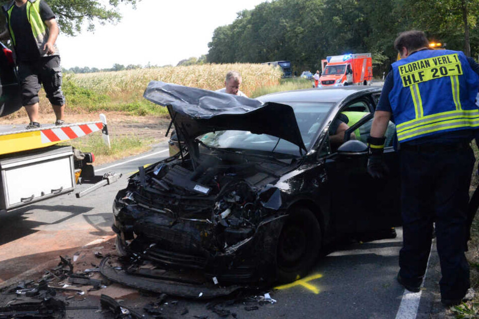 Der VW Golf war nach dem Crash nur noch Schrott.