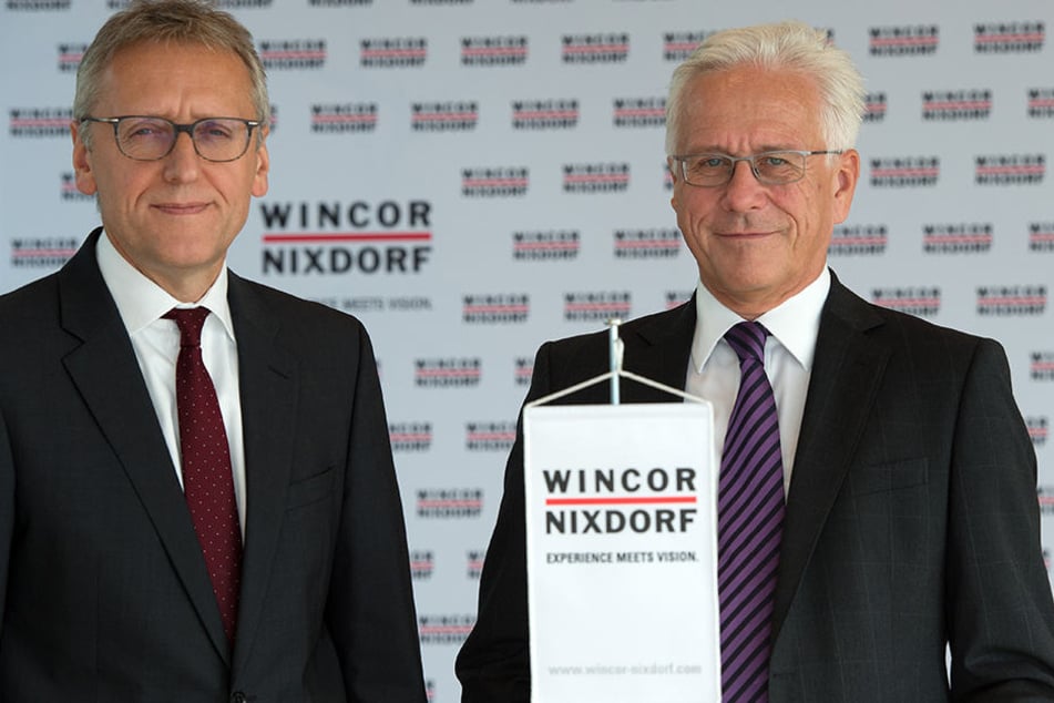 Jürgen Wunram (r.) übernimmt am 01. April das Amt des Vorstandschef von Eckhard Heidloff (r.).