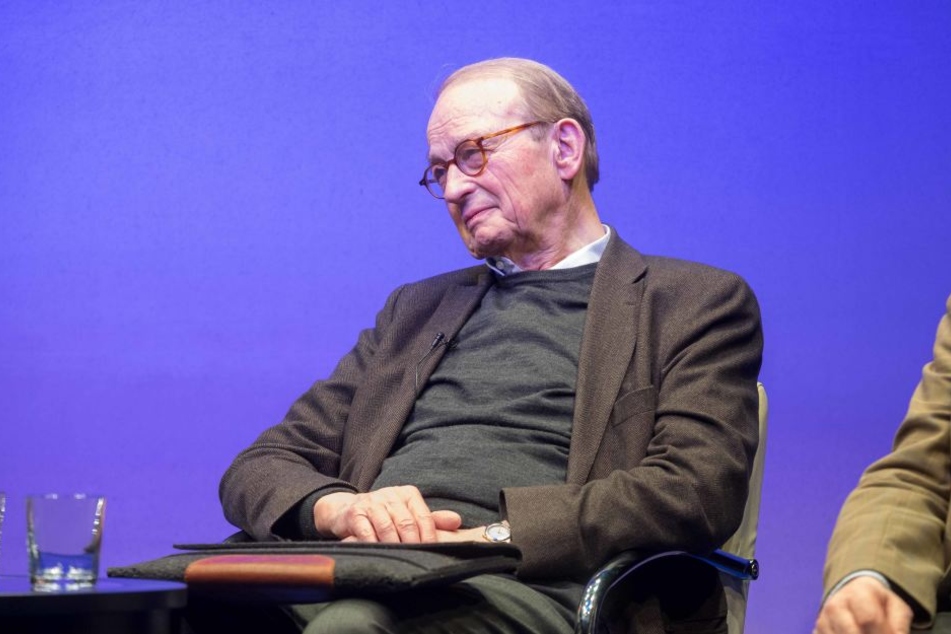 Auch Hans Otto Bräutigam (87), der frühere Ständige Vertreter der Bundesrepublik, war vor Ort.