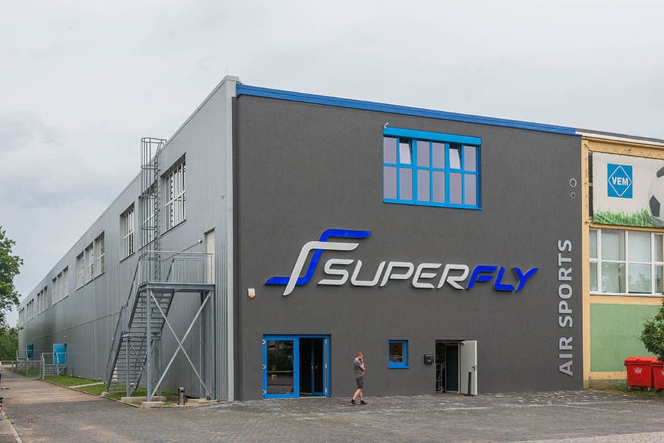 Der neue Trampolin-Park von "Superfly" an der Siemensstraße.